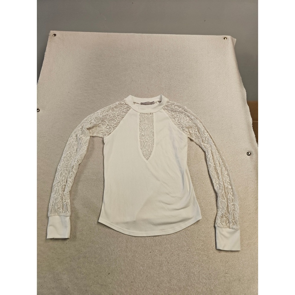 Red by BKE Womens Cream Ribbed Lace Long Sleeve Keyhole Mock Neck Top Small
